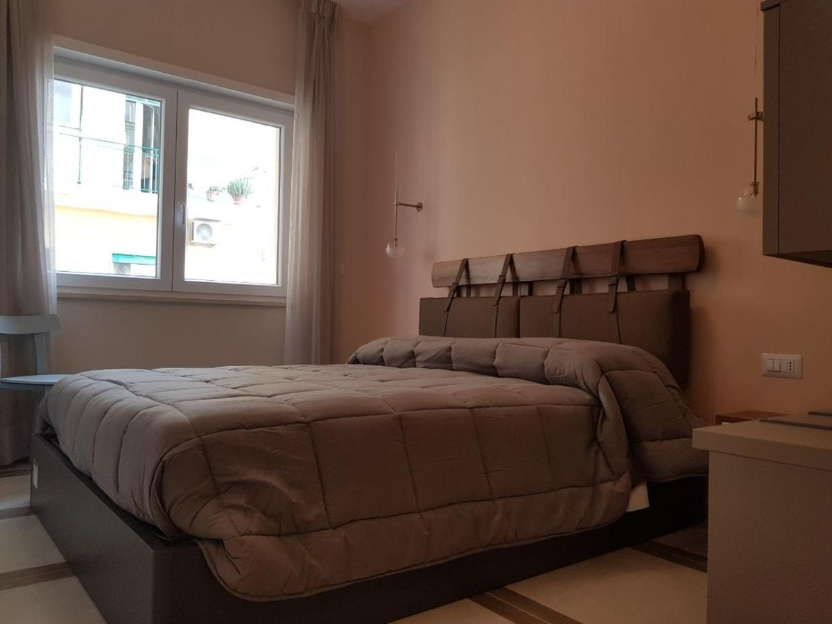 Euforia Napoli - Tre Sedi - Three Locations Bed & Breakfast Екстериор снимка