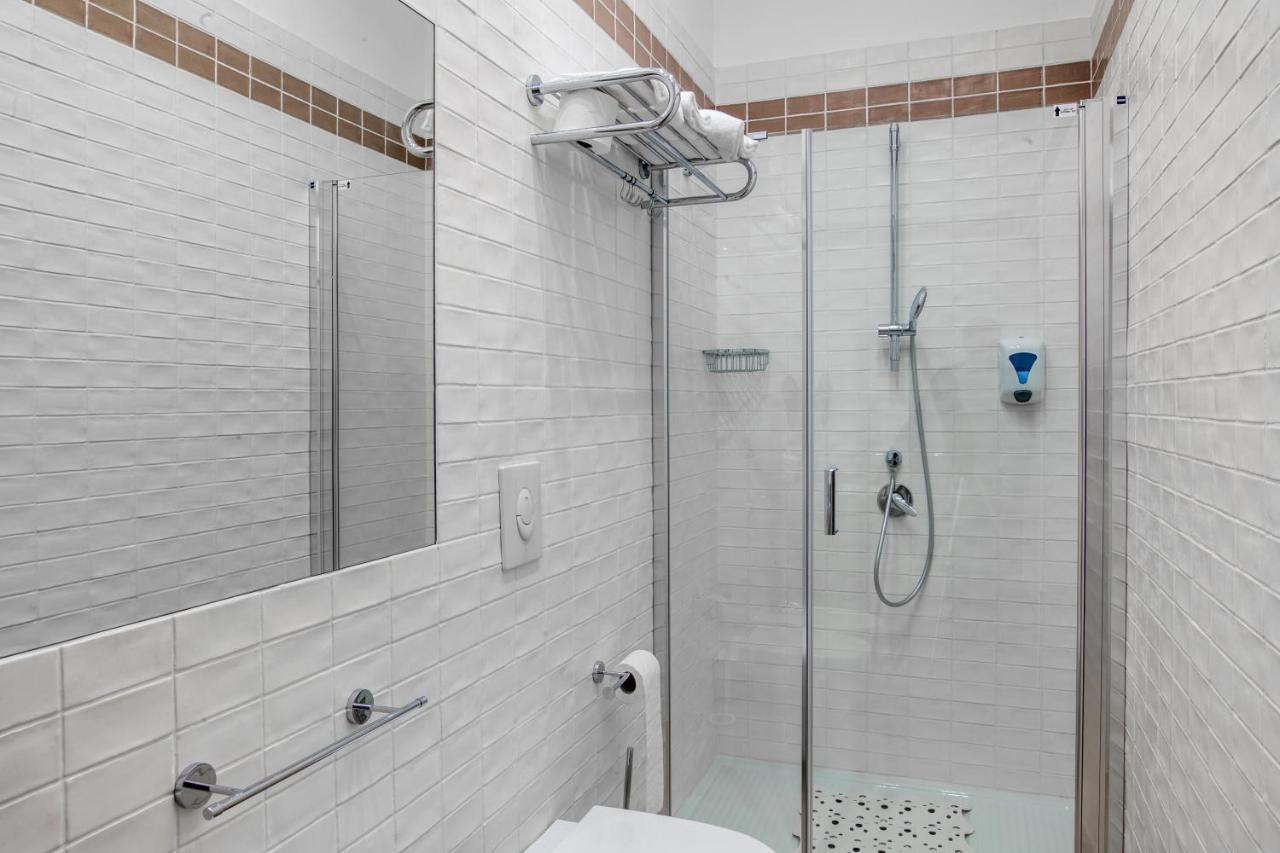 Euforia Napoli - Tre Sedi - Three Locations Bed & Breakfast Екстериор снимка