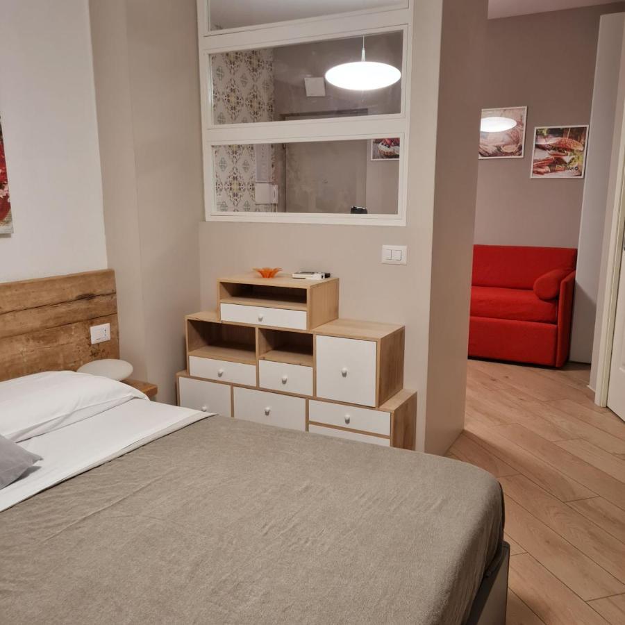 Euforia Napoli - Tre Sedi - Three Locations Bed & Breakfast Екстериор снимка